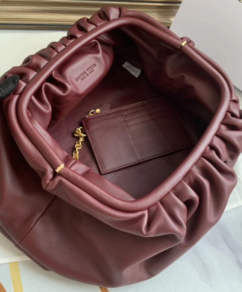 Bottega Veneta The Pouch In Buttern Calf